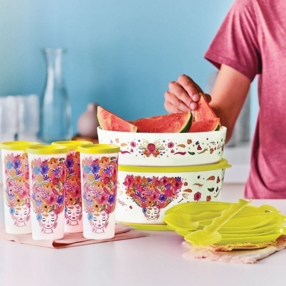 ๐๐ฝ๐ฅฃ NWTโผ๏ธ Tupperware brand Fanciful Floral design Get-It-All-Set - Picture 3 of 10